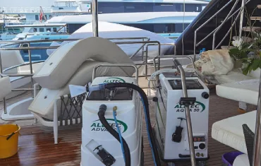 yacht cleaning